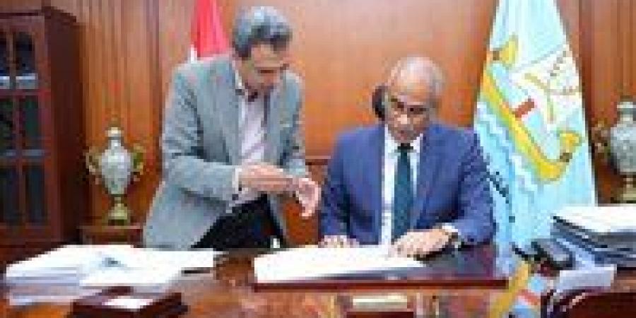 بالبلدي : 246
      درجة..
      ننشر
      تنسيق
      القبول
      بالثانوي
      العام
      والبكالوريا
      2027
      محافظة
      كفرالشيخ