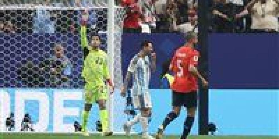 بالبلدي: اتحاد
      الكرة:
      حُرمنا
      من
      الوصول
      إلى
      دور
      الثمانية