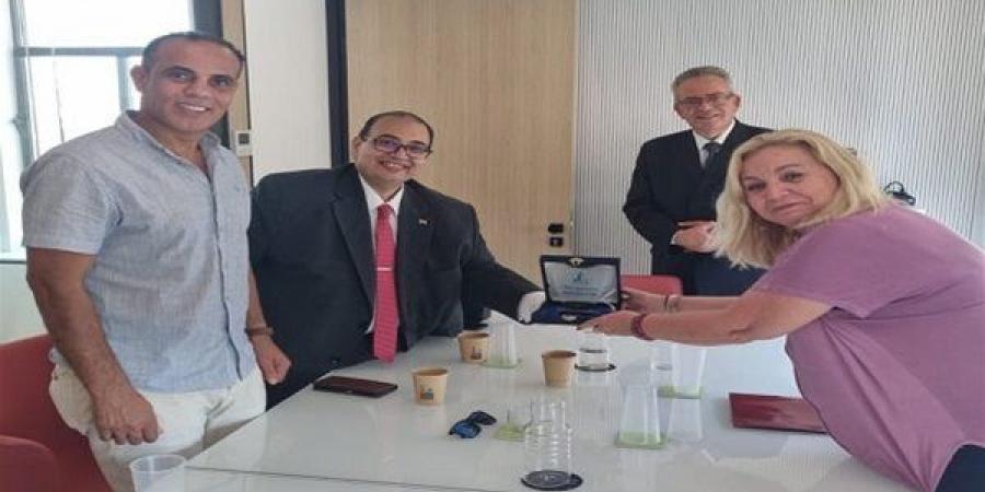 بالبلدي: جامعة
      كفر
      الشيخ
      تطلق
      اتفاقًا
      مع
      جامعة
      فالنسيا
      واستحداث
      برامج
      دراسية
      دولية
      تمنح
      شهادات
      مشتركة
