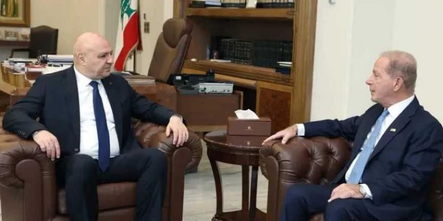 عون
      يؤكد
      ضرورة
      الضغط
      على
      إسرائيل
      لوقف
      الأعمال
      العسكرية
      والتقيد
      بما
      ورد
      في
      صيغة
      اتفاق
      الإطار