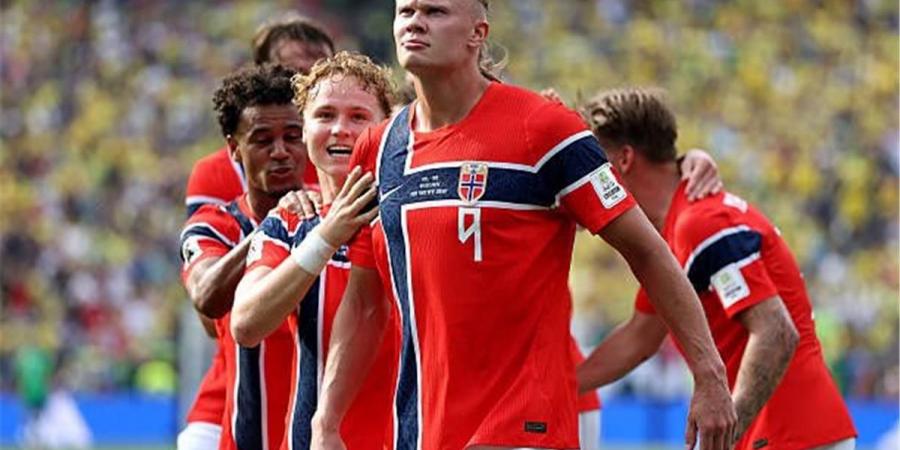 بالبلدي : رئيس
      بوروسيا
      دورتموند
      عن
      النادي
      المفضل
      لـ
      هالاند:
      سيلعب
      له
      خلال
      عامين