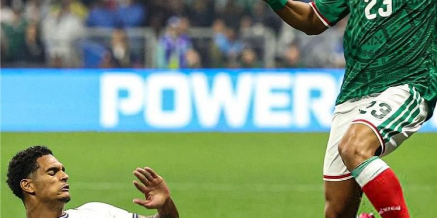 بالبلدي : رد
      فعل
      الاتحاد
      الإنجليزي
      على
      إيقاف
      كوانساه
      مباراتين
      في
      كأس
      العالم
