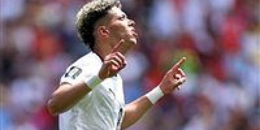 بالبلدي : إمام
      عاشور
      يتصدر
      تصنيف
      فيفا
      للاعبي
      منتخب
      مصر