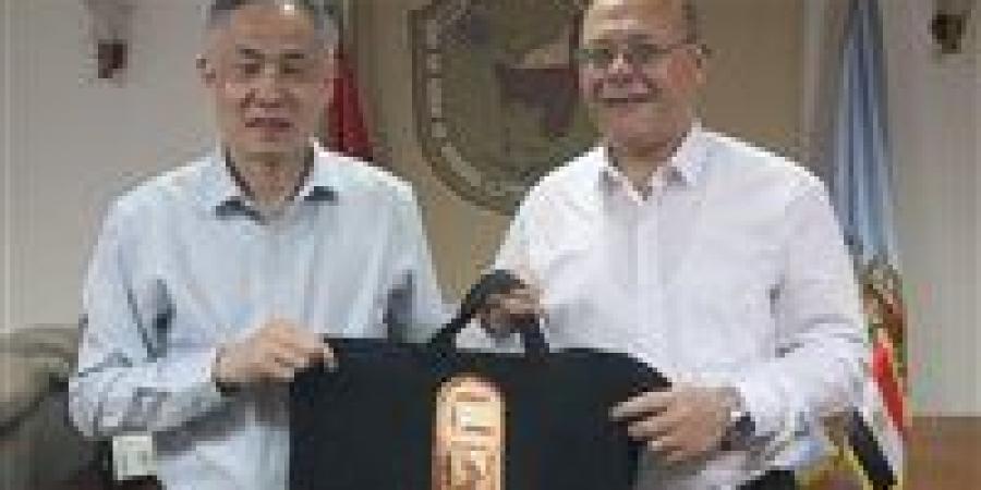 بالبلدي : جامعة
      سوهاج
      تعقد
      شراكة
      دولية
      مع
      جامعة
      شنغهاي
      للأعمال
      لتبادل
      الطلاب
      والباحثين