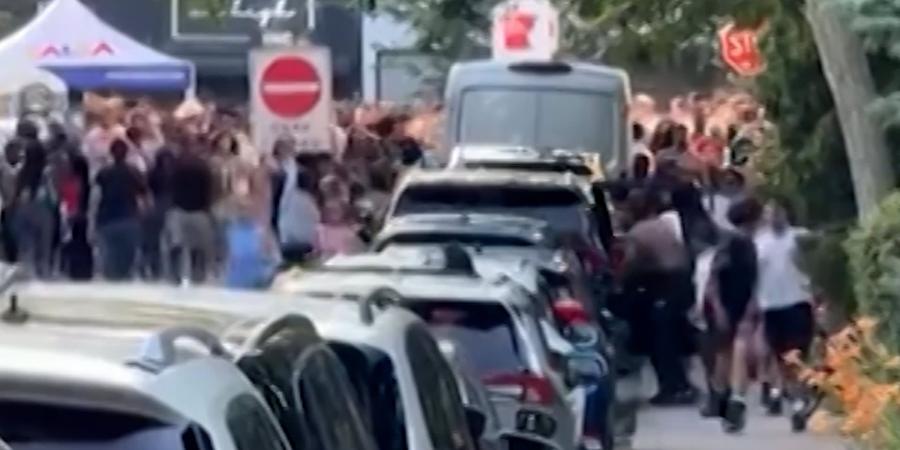 بالبلدي: شاهد.. لحظات الفوضى وفرار المحتفلين خلال إطلاق نار جماعي بمهرجان لاتيني في كندا