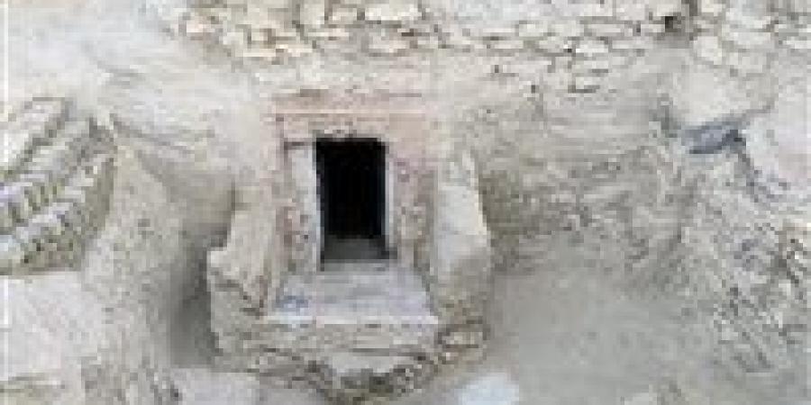 بالبلدي : الكشف
      عن
      مقبرة
      بمنطقة
      الشيخ
      عبد
      القرنة
      بالبر
      الغربي
      بالأقصر