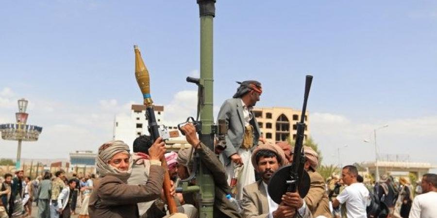 بالبلدي: ما
      الذي
      يعنيه
      التصعيد
      الحوثي
      السعودي
      لمصر
      والمنطقة؟