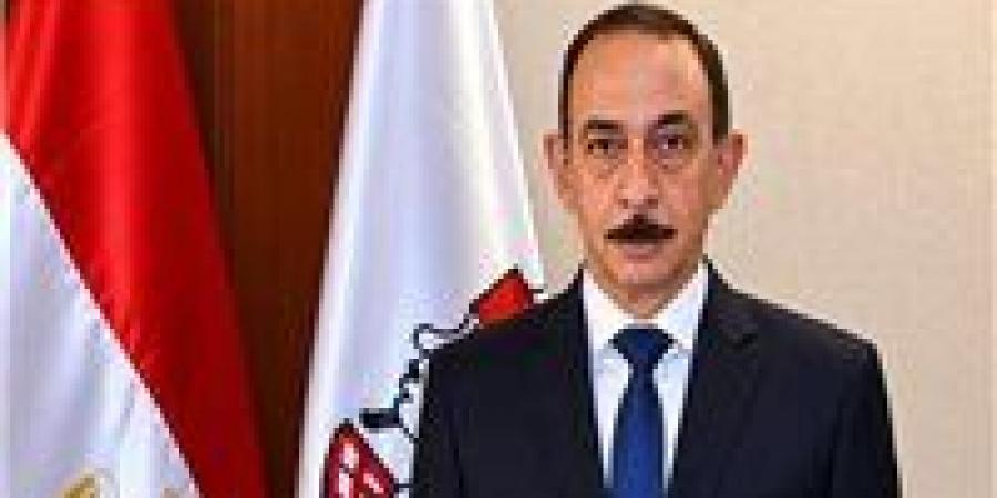 بالبلدي : كانت
      260
      درجة..
      محافظ
      سوهاج
      يقرر
      إعادة
      صياغة
      تنسيق
      المرحلة
      الثانوية