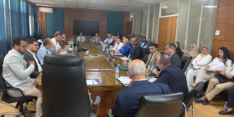 بالبلدي : “دليل
      المساطر
      التشريعية”..
      خارطة
      طريق
      جديدة
      لتحديث
      العمل
      الحكومي