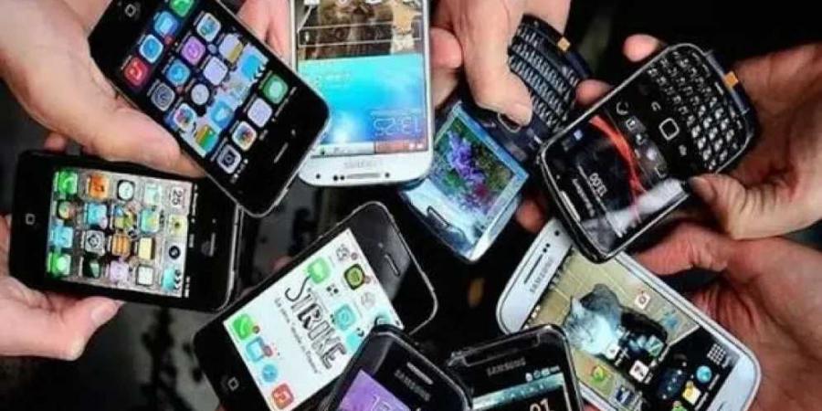 سوق
      البيانات
      المنسية..
      هواتفكم
      المستعملة
      مناجم
      ذهب
      للمبتزين
      وقراصنة
      الإنترنت