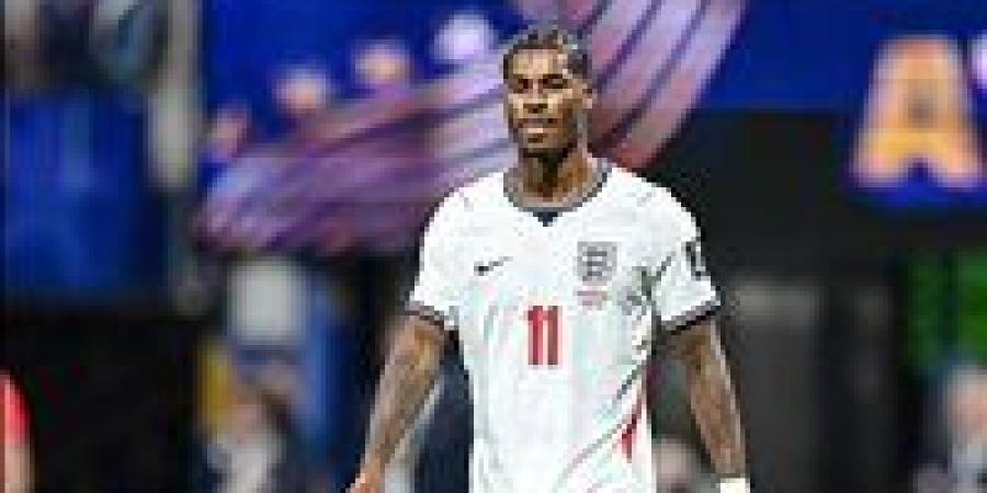 بالبلدي: راشفورد
      يعود
      إلى
      تدريبات
      مانشستر
      يونايتد..
      وكاريك
      يحسم
      موقفه
      خلال
      فترة
      الإعداد