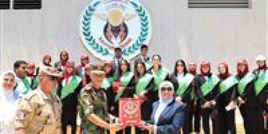 بالبلدي : جامعة
      القاهرة
      تنظم
      زيارة
      ميدانية
      لطلابها
      إلى
      قيادة
      قوات
      المظلات