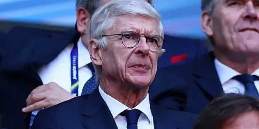 فينجر:
      فيفا
      سيراجع
      فترة
      الراحة
      لشرب
      المياه
      بعد
      كأس
      العالم