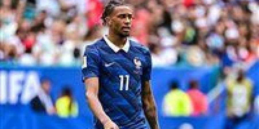 بالبلدي: ريال
      مدريد
      يترقب
      موقف
      أوليس..
      وبايرن
      ميونيخ
      يتمسك
      بنجمه
      الفرنسي