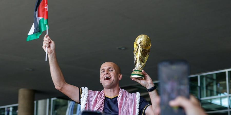 بالبلدي: بعد مشاركته في كأس العالم.. طاقم حكام أردني يحظى باستقبال حافل عند وصوله لعمّان
