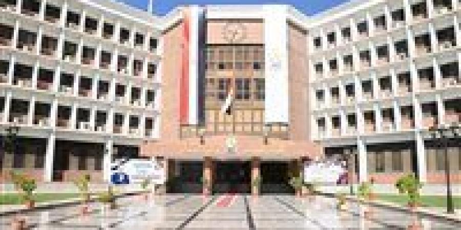 بالبلدي : جامعة
      أسيوط
      تفتح
      باب
      التقديم
      الإلكتروني
      للإقامة
      بالمدن
      الجامعية
      2027