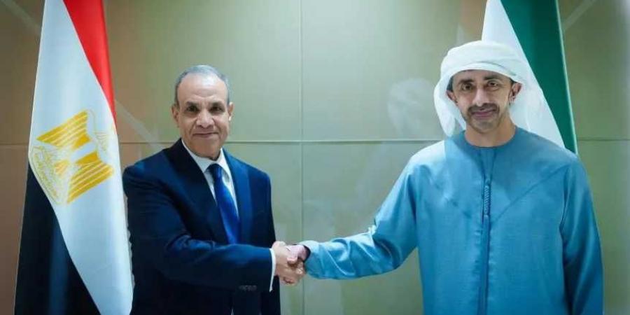 وزير
      الخارجية
      يلتقي
      نظيره
      الإماراتي
      في
      ابو
      ظبي
      لبحث
      تعزير
      العلاقات
      الثنائية
      ومتابعة
      مستجدات
      الأوضاع
      الإقليمية