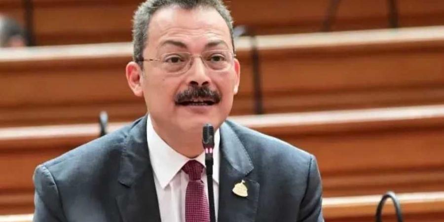 النائب
      سمير
      صبري:
      المواطن
      بدأ
      يحس
      بثمار
      الاستثمارات..
      ومصر
      في
      مكانة
      اقتصادية
      متقدمة
      عالميا