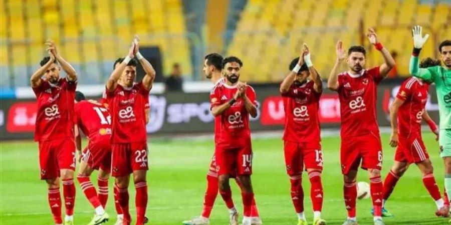 «كاف»
      يناقش
      مقترح
      زيادة
      مقاعد
      دوري
      أبطال
      إفريقيا..
      الأحد
      المقبل