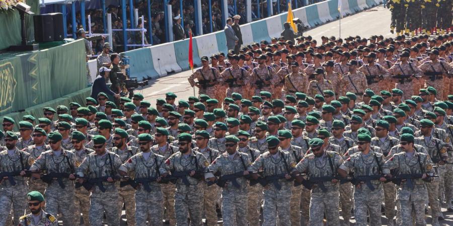 بالبلدي: إعلام رسمي: إيران تعلن استهداف أصول أمريكية في الأردن والبحرين