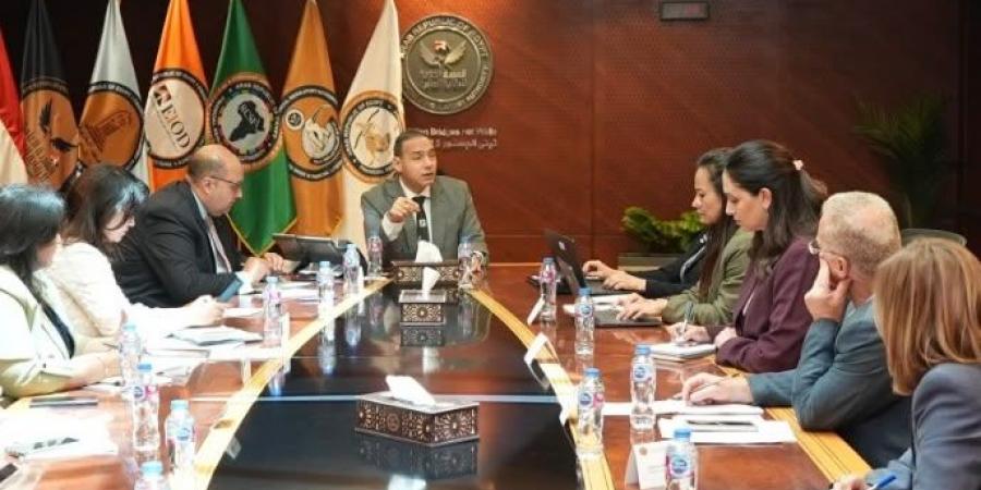 بالبلدي : رئيس
      الرقابة
      المالية
      يبحث
      مع
      وفد
      البنك
      الدولي
      مستجدات
      تطوير
      سوق
      رأس
      المال
      وخطط
      “الشورت
      سيلينج”
      و”صانع
      السوق”