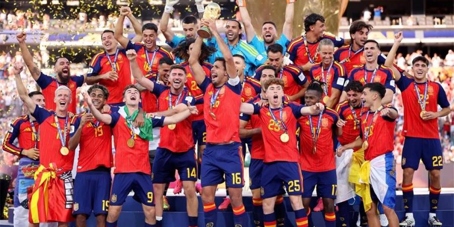 بالبلدي : 10
      إنجازات
      تاريخية..
      هل
      تستحق
      إسبانيا
      لقب
      منتخب
      القرن
      بعد
      الفوز
      بـ
      كأس
      العالم
      2026؟