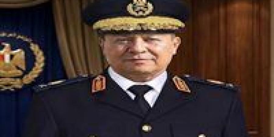 بالبلدي: بعد
      تعيينه
      مديرًا
      للأمن..
      أبرز
      محطات
      ومسيرة
      اللواء
      جميل
      حسن
      في
      الأقصر