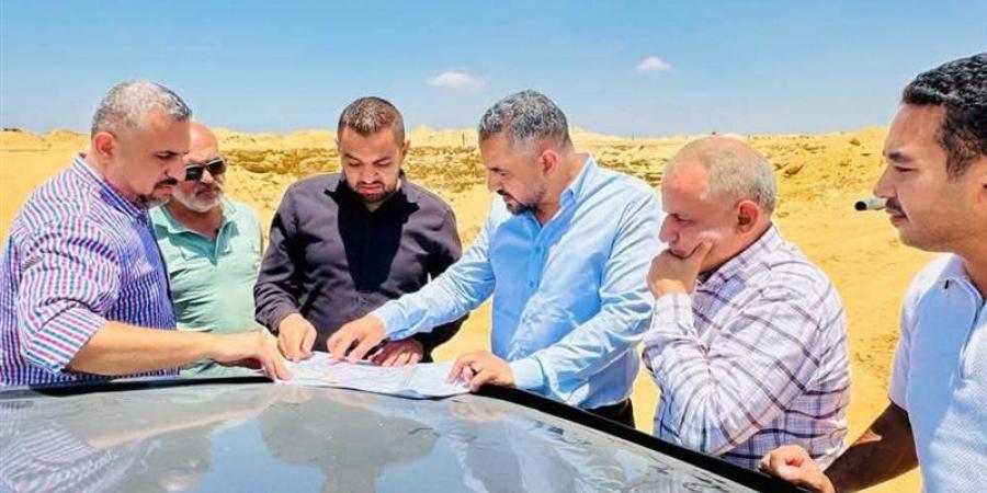 بالبلدي : رئيس
      جهاز
      العبور
      الجديدة
      يتابع
      تجهيز
      المرافق
      تمهيدًا
      لتسليم
      الأراضي
      للمواطنين