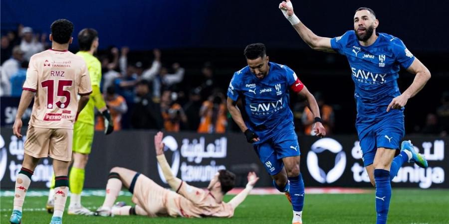 بالبلدي : تقارير:
      بنزيما
      يرفض
      مقترح
      الهلال
      ويحدد
      شرطًا
      للرحيل
