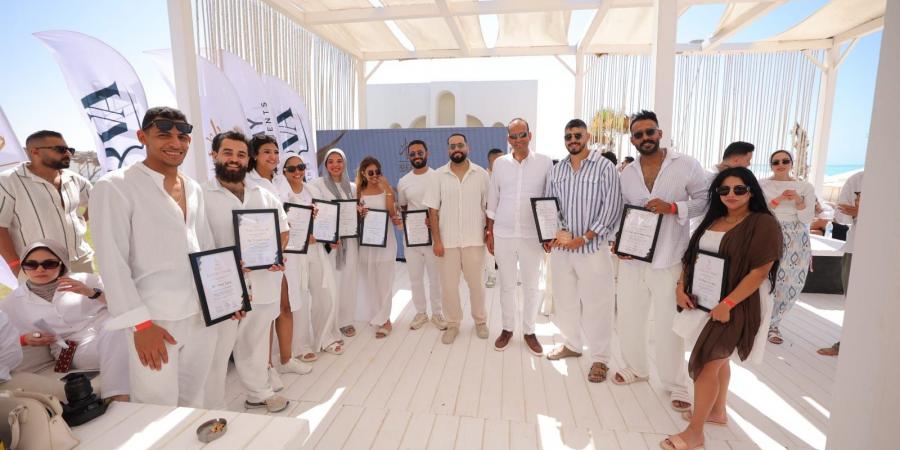بالبلدي : Deyaar,
      Westway,
      and
      Harva
      exceed
      H1
      2026
      sales
      target;
      Hany
      Farag
      recognizes
      outstanding
      employees