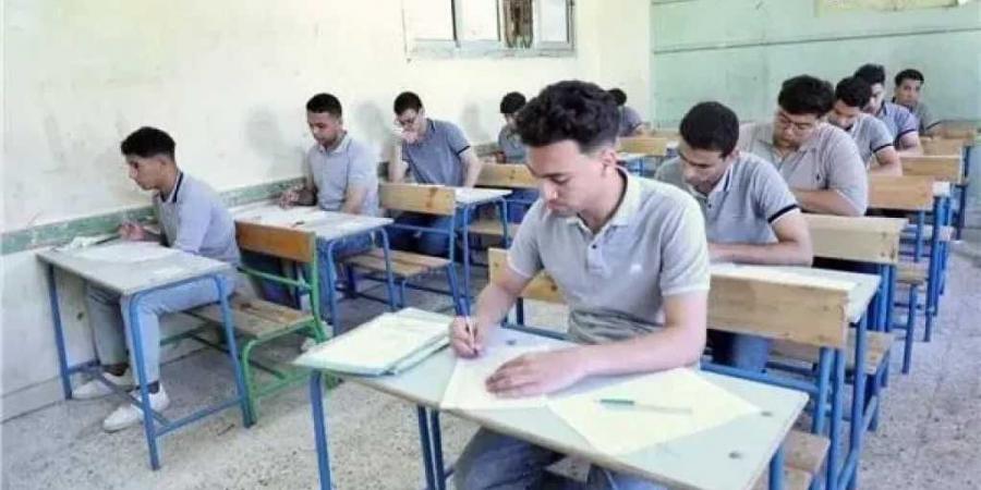 الدور
      الثاني
      2026..
      رابط
      جدول
      امتحانات
      الدبلومات
      الفنية