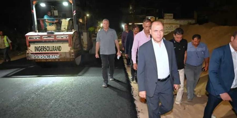 شريان
      مروري
      جديد
      يربط
      قرى
      زفتى
      والسنطة
      وييسر
      حركة
      المواطنين..
      ,محافظ
      الغربية
      يتابع
      أعمال
      رصف
      طريق
      سنباط–شرشابه