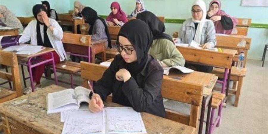 بالبلدي: مفاجأة
      جديدة
      في
      تنسيق
      كليات
      القمة
      بعد
      نتيجة
      الثانوية
      العامة
      2026