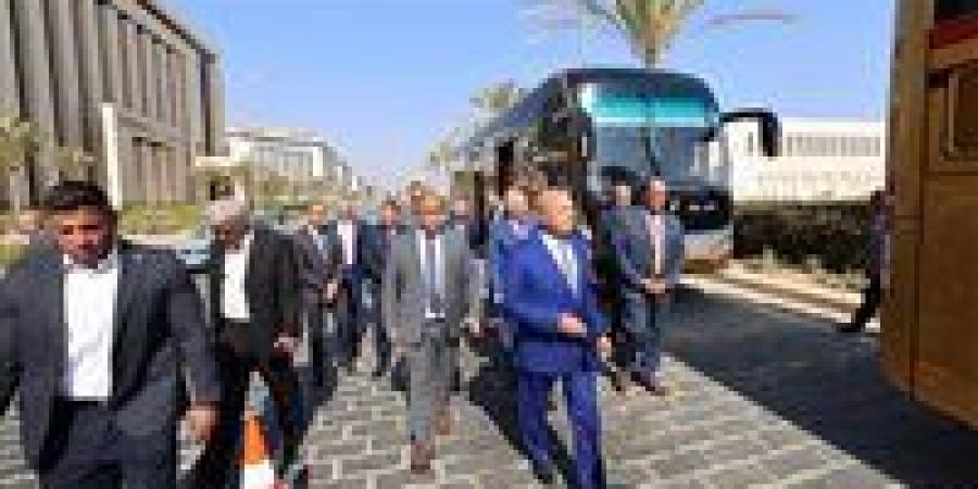 بالبلدي : تدشين
      20
      أتوبيسًا
      جديدًا
      مكيفًا
      إلى
      شركة
      الاتحاد
      العربي
      للنقل
      البري
      "السوبرجيت"