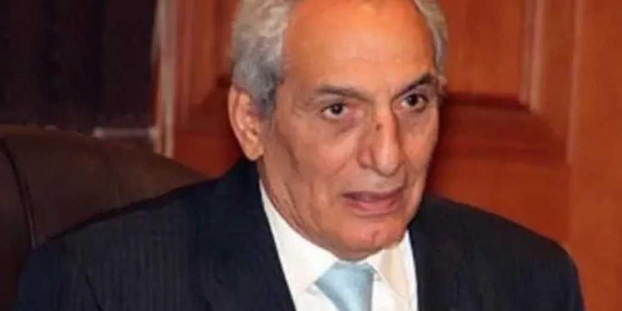 وفاة
      اللواء
      يوسف
      الدهشوري
      حرب
      نجم
      الترسانة
      ورئيس
      اتحاد
      الكرة
      الأسبق
      عن
      عمر
      85
      عامًا