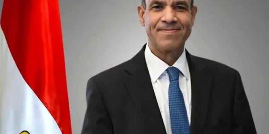 وزير
      الخارجية
      يتوجه
      إلى
      أوغندا
      للمشاركة
      في
      قمة
      الدول
      المساهمة
      بقوات
      في
      بعثة
      الاتحاد
      الأفريقي
      للدعم
      والاستقرار
      في
      الصومال
