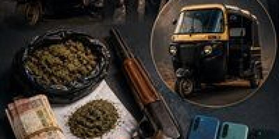 بالبلدي: التوك
      توك
      وسيلة
      لنقل
      وتوزيع
      المخدرات
      في
      التبين..
      النيابة
      تُحيل
      3
      متهمين
      إلى
      محكمة
      الجنايات