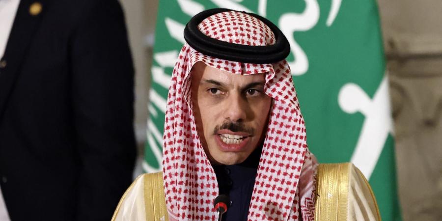 بالبلدي: وزير الخارجية السعودي يبحث جهود خفض التصعيد مع نظيره الإيراني