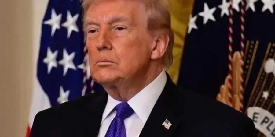 طبيب
      شهير
      يثير
      الجدل
      حول
      صحة
      ترامب..
      22
      طبيبًا
      في
      فحص
      واحد
      يفتح
      باب
      التساؤلات