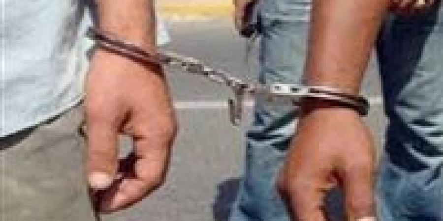 بالبلدي: بيبع
      المخدرات
      أونلاين..
      ضبط
      شخص
      لإدارته
      صفحة
      لترويج
      المواد
      المخدرة
      بالجيزة