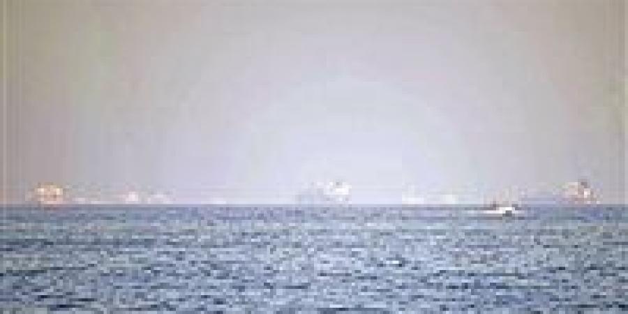 بالبلدي: إصابة
      سفينة
      شحن
      بمقذوف
      مجهول
      أثناء
      عبورها
      مضيق
      هرمز