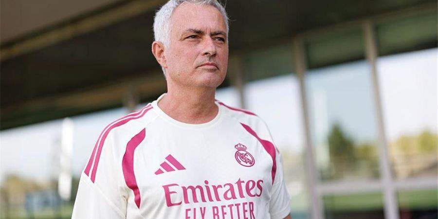 بالبلدي : قائمة
      ريال
      مدريد
      لمباراة
      شالكه
      الودية..
      موقف
      الصفقات
      الجديدة
